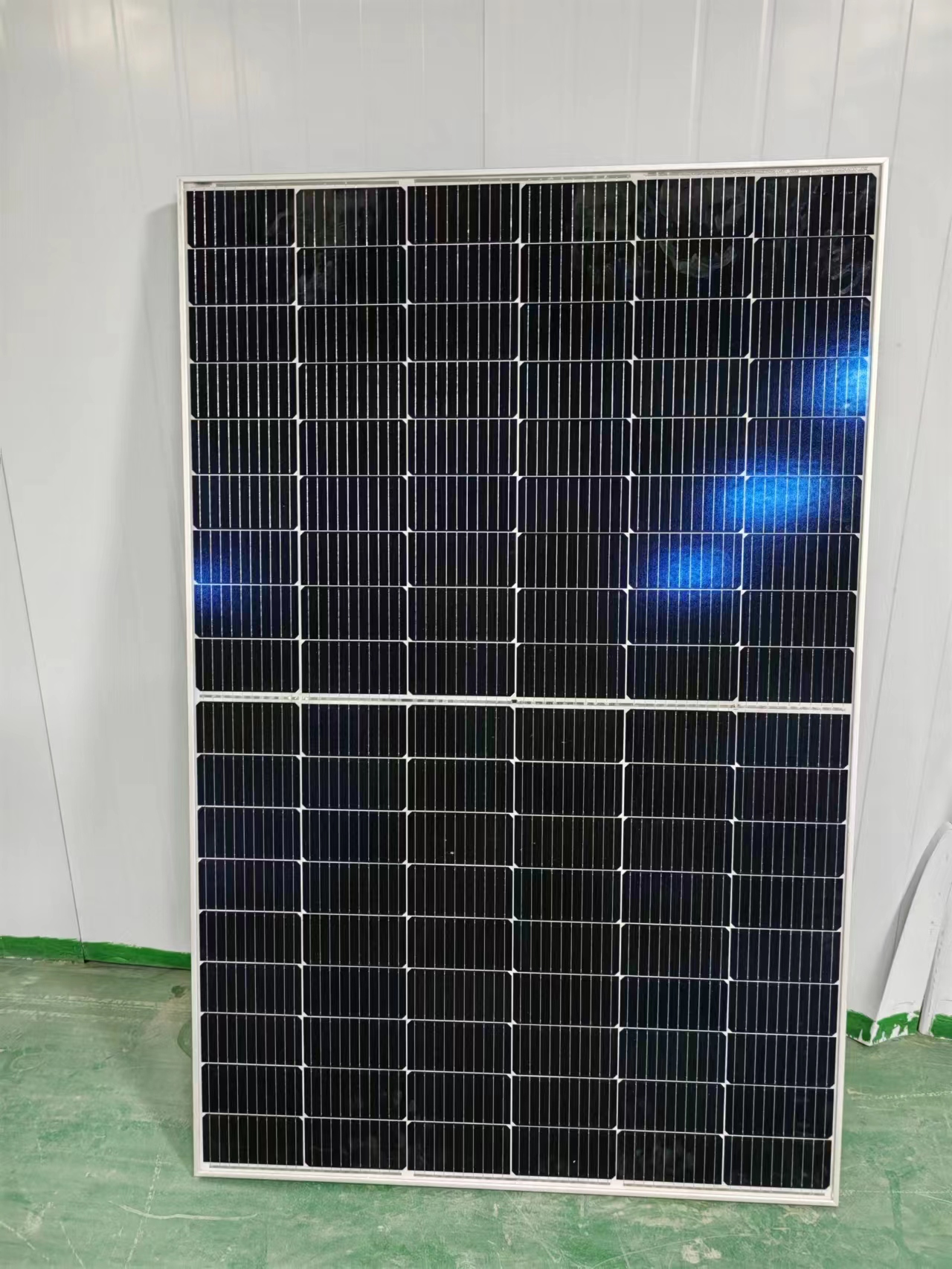 Hybird 태양계 임명을 위한 Monocrystalline 405w 태양 전지판 태양 PV 패널 PERC 182MM